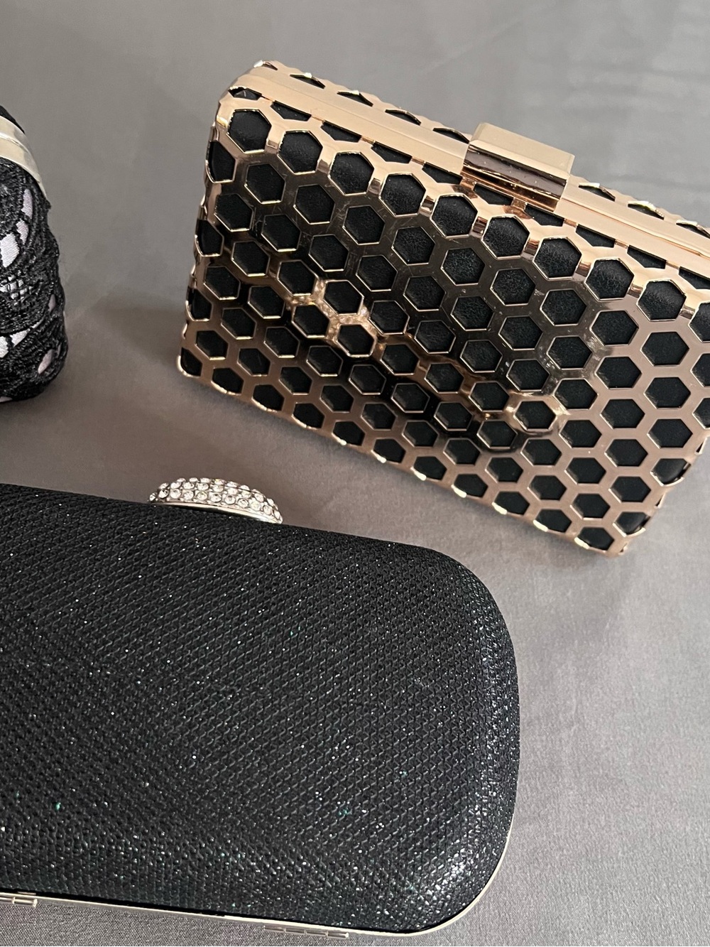 Lot Of 3 Clutches Handheld/Shoulder Bags/Purses Formal Black, Gold, & Silver - Picture 2 of 15